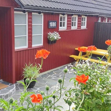 Cozy Cottage Klaksvík エクステリア 写真