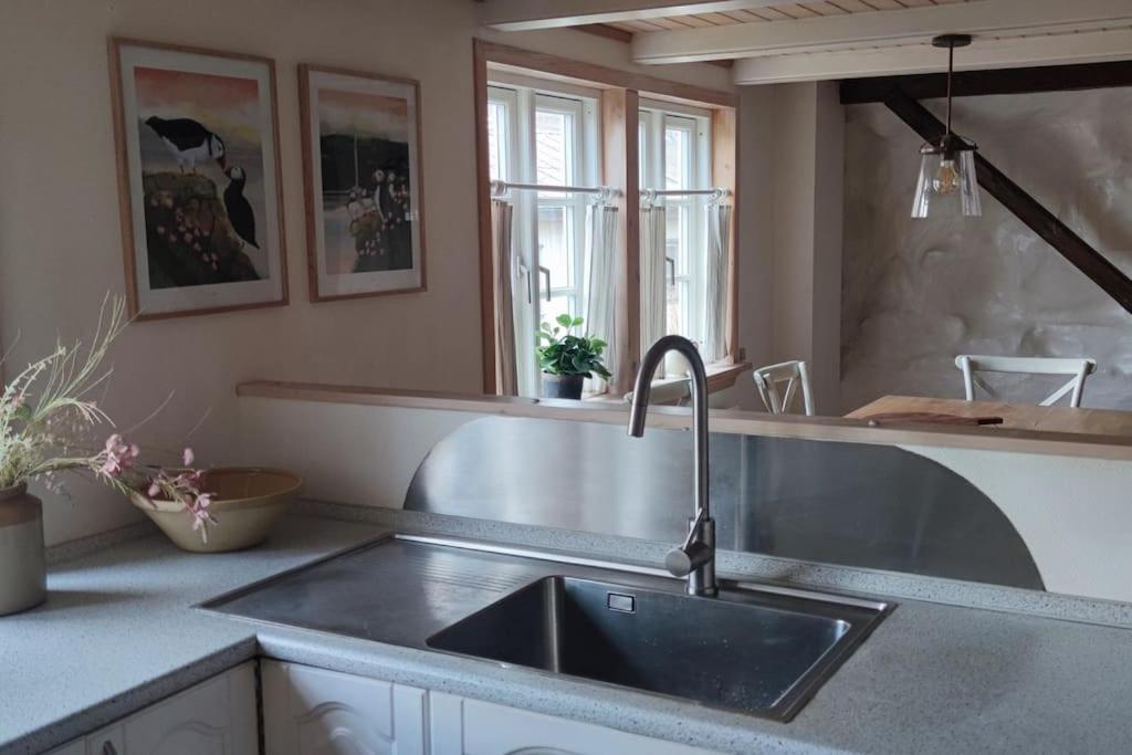 Cozy Cottage Klaksvík エクステリア 写真